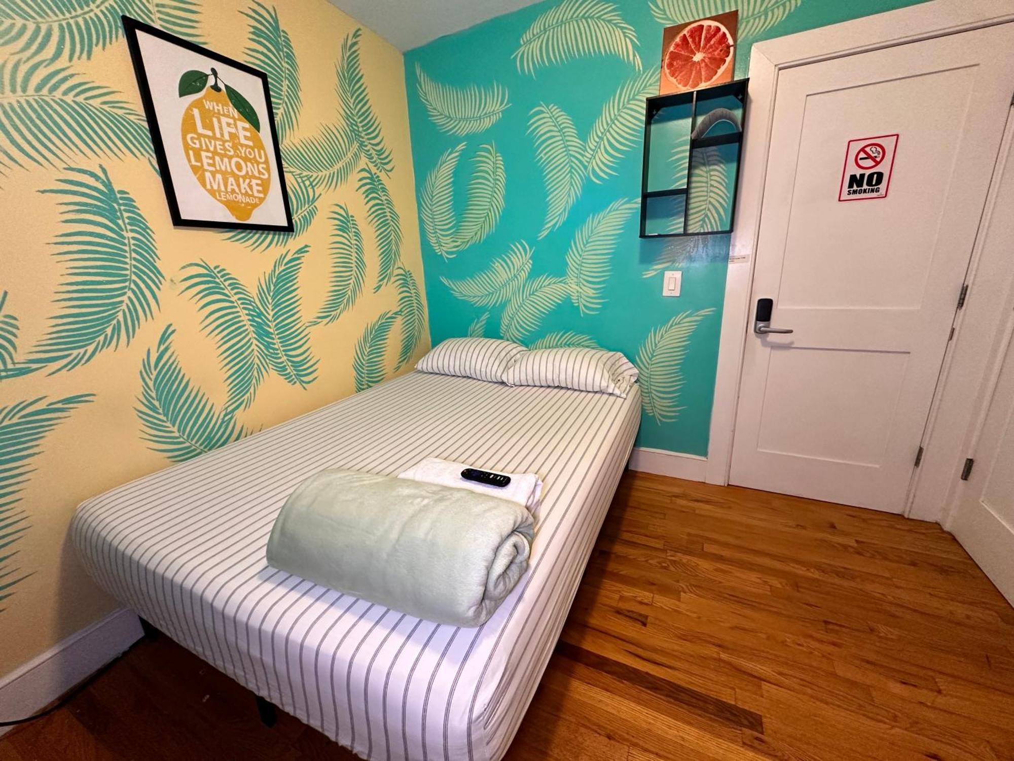 Lemon Vibes Harlem Affordable Comfort New York Exterior photo